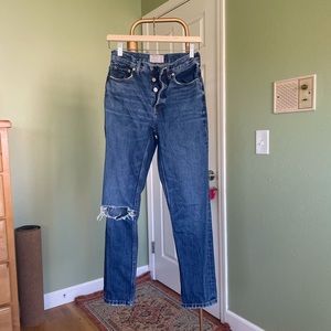 everlane distressed 90s cheeky jean size 25 regular